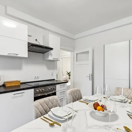 Starliving Premium I 2 Schlafzimmer Fuer 6 Gaeste Διαμέρισμα